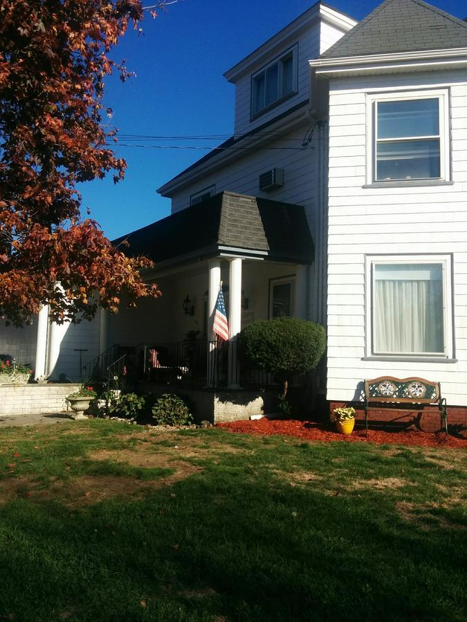 Chateau Sur Mer Bed & Breakfast Winthrop Exterior photo